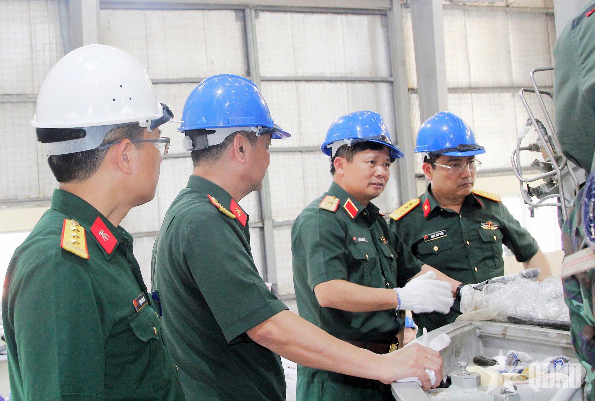 Cục Khoa học quân sự kiểm tra tiến độ thực hiện nhiệm vụ khoa học và công nghệ tại một số cơ quan, đơn vị